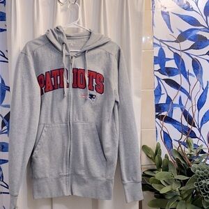 New England Patriots Antigua Silver Victory Full-Zip Embroidered Hoodie Size M